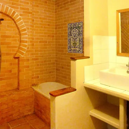 Flat With Shared Pool In The Countryside, Retournac