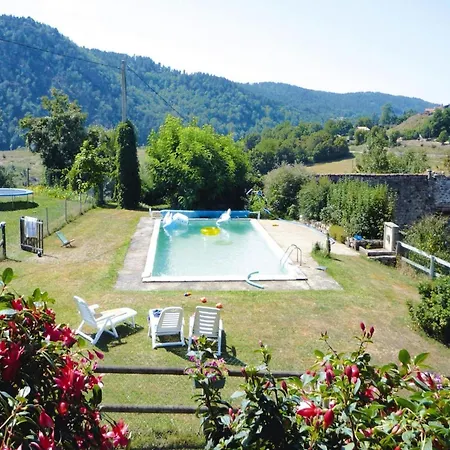 Flat With Shared Pool In The Countryside, *
