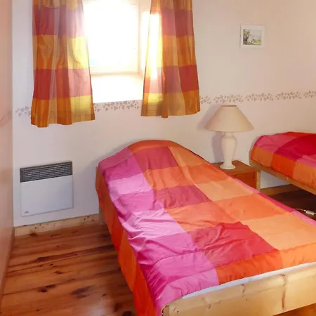 Apartment Flat With Shared Pool In The Countryside,